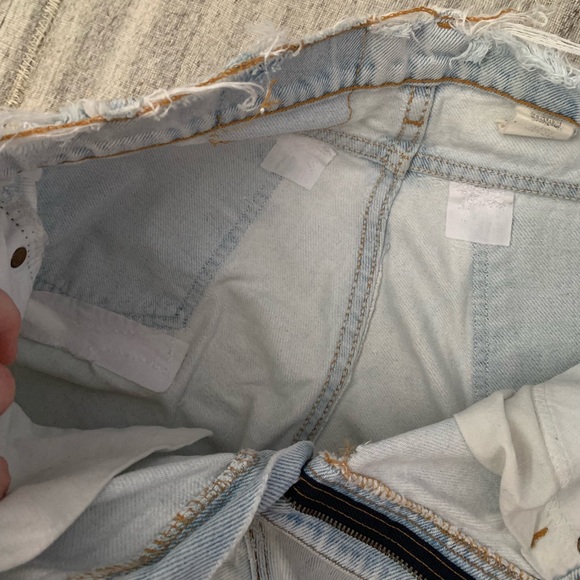 Vintage Orange Tab Light Wash Levi’s Jean Shorts - Picture 4 of 7